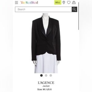 lagence blazer in used condition